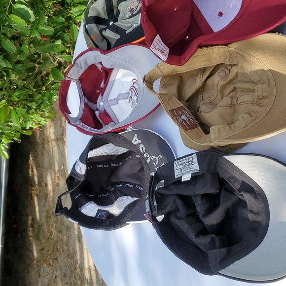 6 Adjustable Caps - Picture 10 of 10